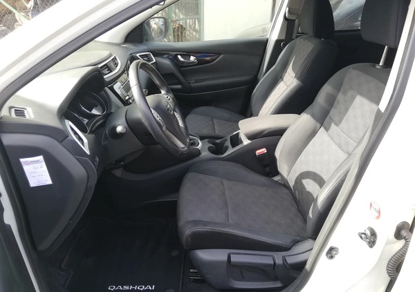Nissan Qashqai cena 42900 przebieg: 121000, rok produkcji 2014 z Sompolno małe 172